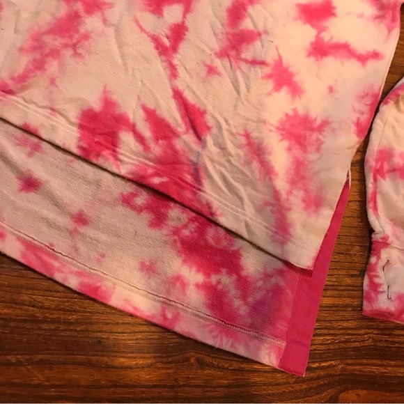 ▪️VINTAGE Juicy Couture Tie Dye Sweatshirt - Picture 4 of 9